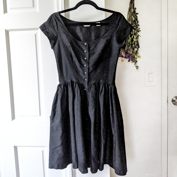 Fenn Wright & Manson Dresses & Skirts - Vintage Fenn Wright & Manson Textured Silk Dress